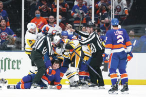 Pens survive wild 3rd period, beat Isles for series lead